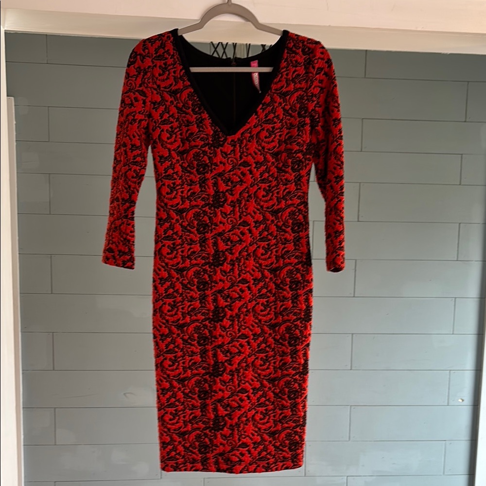 Plenty by Tracy Reese Red and Black Sheath Dress V-Neck‎ 3/4 Sleeve